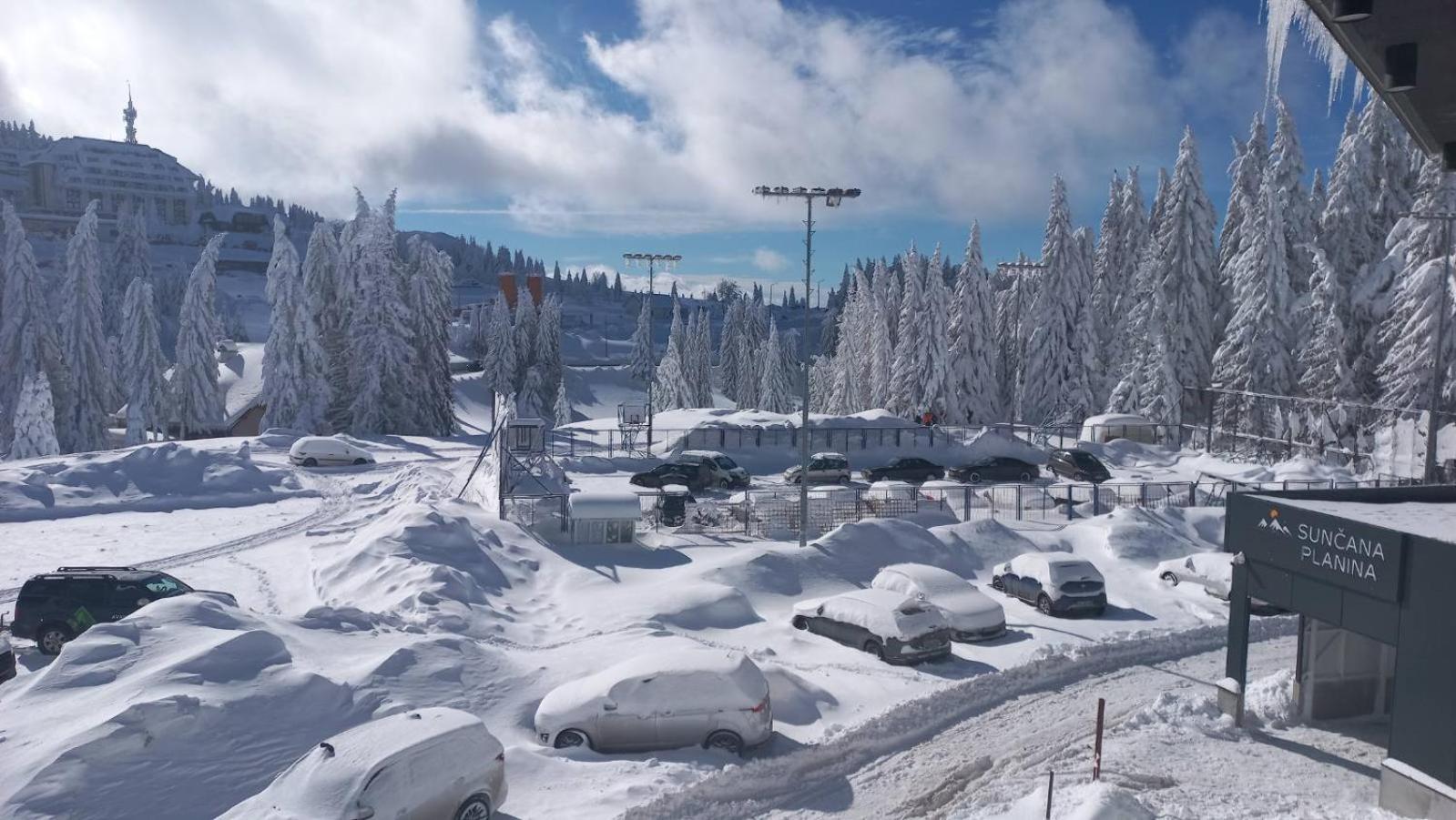 Sunny Mountain Apartments - Kopaonik, Serbia, Hotel Suncana Planina Exterior foto